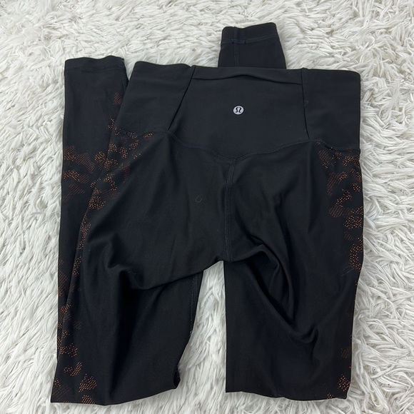 Lululemon Mapped Out High Rise Tight 28" *Camo Black / Brick - Picture 4 of 5
